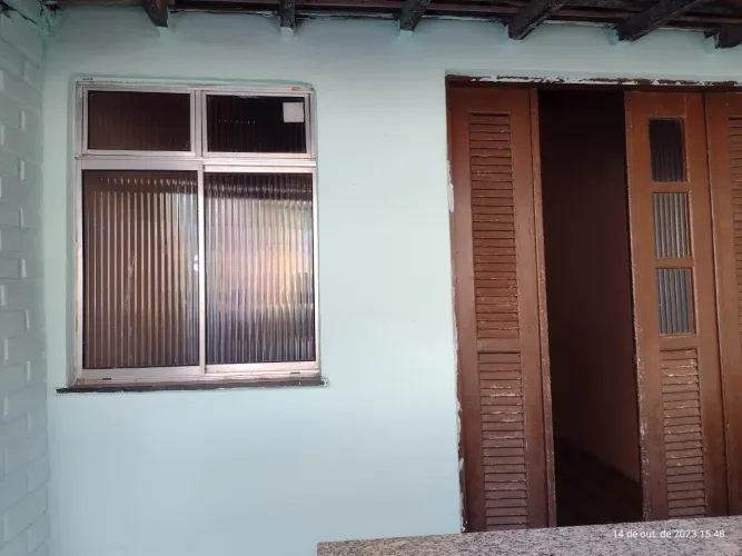Alugo casa leia o anúncio