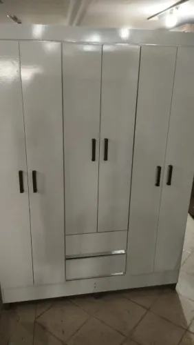 Guarda roupa