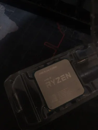 Vendo Ryzen 3 2200G perfeito estado