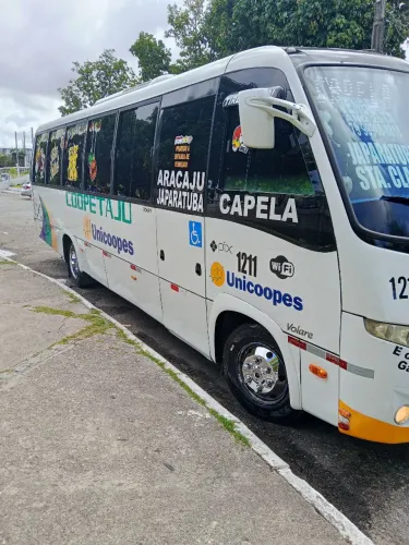 Vende se um micro ônibus 