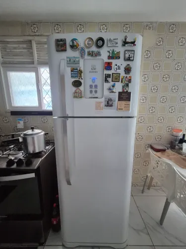 Geladeira Electrolux 461L