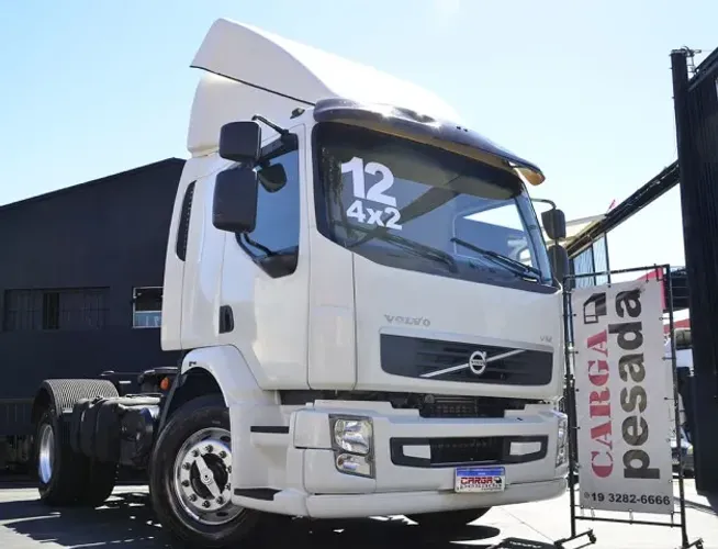Volvo VM 330 4X2 2012 