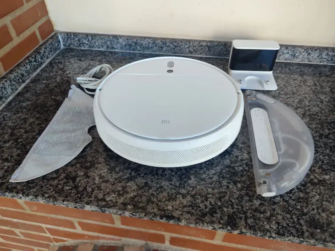 Vendo Robô aspirador Xiaomi Vacuum Mop 2c