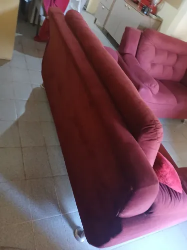 Vendo um sofá de dois lugares lindo bom estado $1300