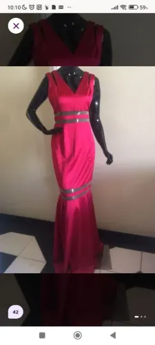 Vestido vermelho longo festa ,Tam 42, da marca LN Brand com etiqueta