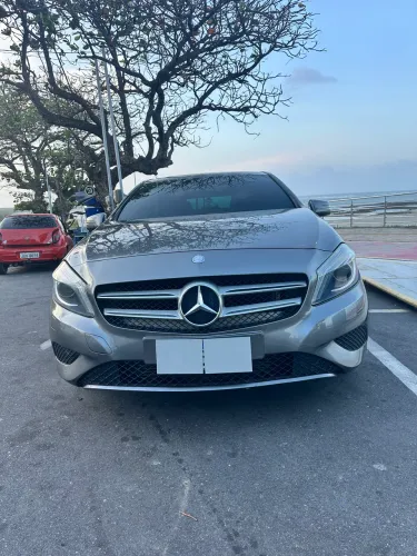 Mercedes-Benz Classe A 200 1.6 TB 16V Urban 156cv Aut. 2014