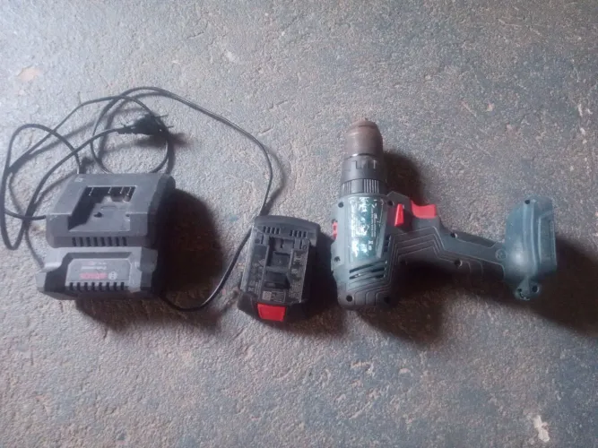 Parafusadeira BOSCH PROFISSIONAL 18 v /20 ah