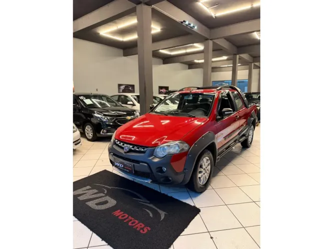 Fiat Strada Adventure1.8/ 1.8 Locker Flex CD 2013