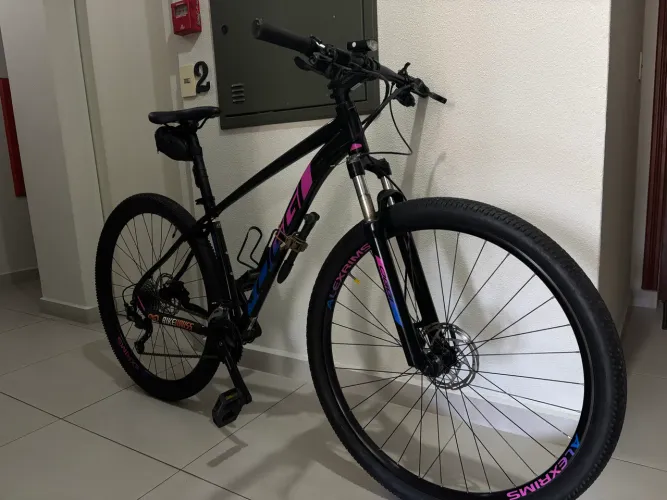 Bicicleta OGGI BIG WHEEL 7.0 ARO 29