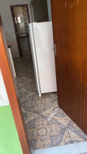 Aluguel de kitnet próximo mercado angeloni, beira mar