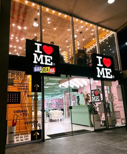 Barbearia Moderna Contrata Barbeiro (R$3.000 garantido)
