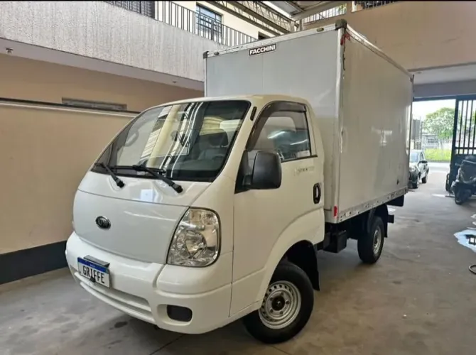 Caminhão KIA