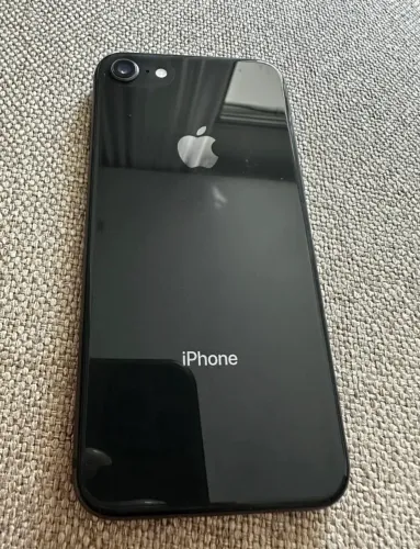 iPhone 8