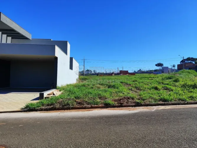 Ótimo Terreno em Condomínio com 263m² para Venda - Village Normand