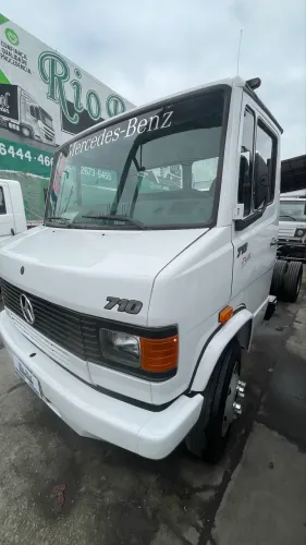 Mercedes benz 710 Ano 2011/12