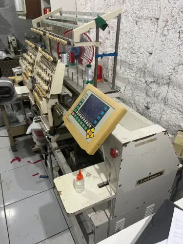 Máquina de Bordar 2 cabeças 