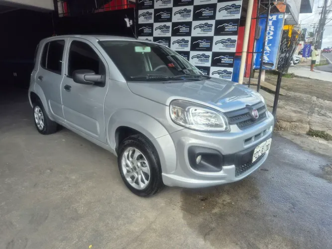 Fiat Uno Attractive 1.0 Flex 6V 5P 2017