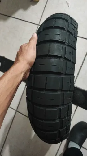 Pneu medida 150/60R17, novo