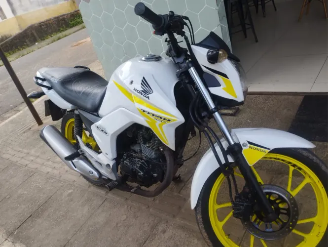 Moto Titan 150 cg