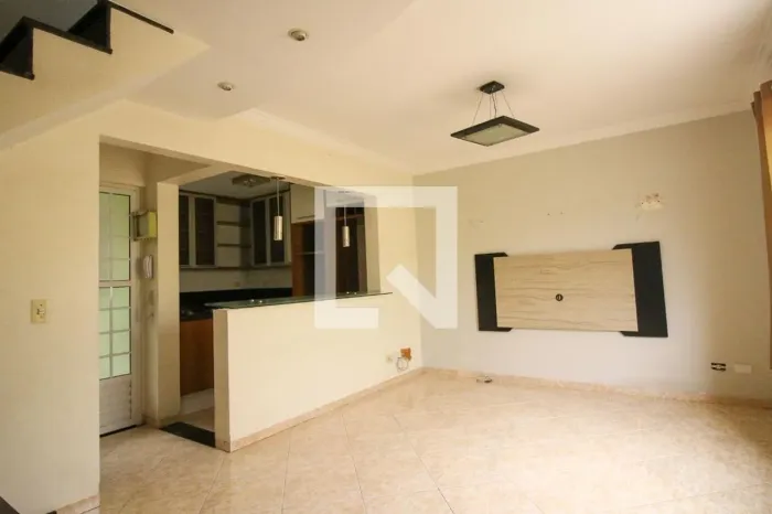 Casa à Venda - Vila Santa Clara, 2 Quartos, 72 m2