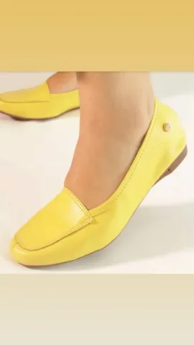 Sapatilha/Mocassim em couro legítimo