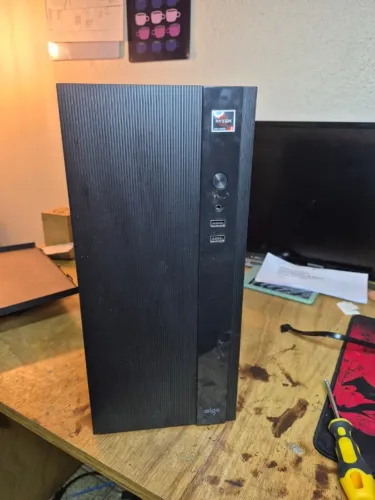 Gabinete Micro ATX OFFICE usado