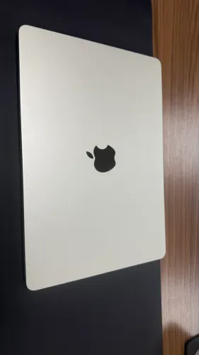 MAC BOOK AIR M4 2025