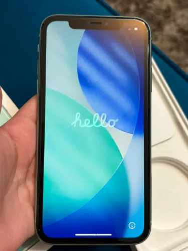 iPhone 11 64 gb Verde claro