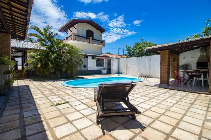 Alugo casa de praia para o Carnaval do dia 12 ao 18 de fevereiro só por 7.500R$ casa de 6 