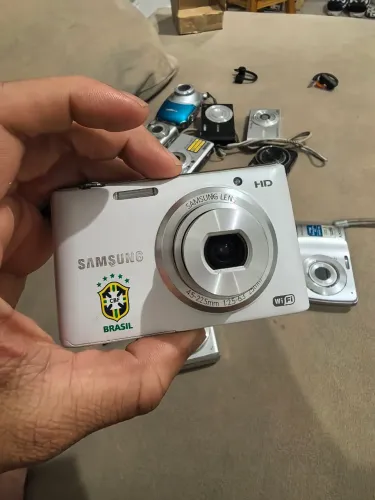 Camera cybershot st2014f