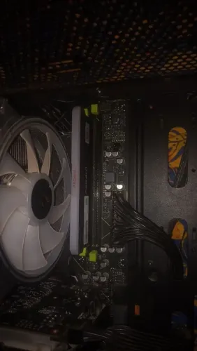 Vendo por peça ou completo, obs: falta a fonte
