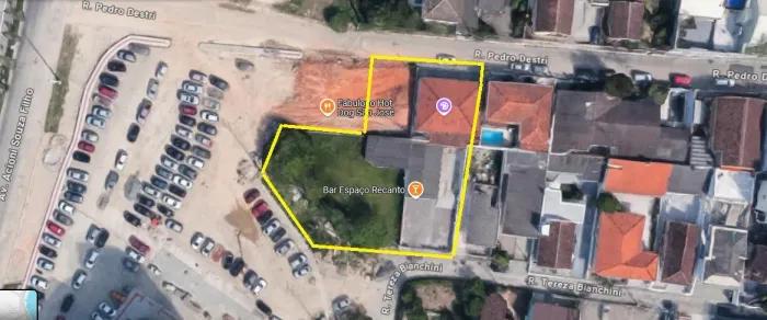 2 Terrenos amplos na Beira Mar de São José