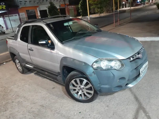Fiat Strada Adventure1.8/ 1.8 Locker Flex CD 2015