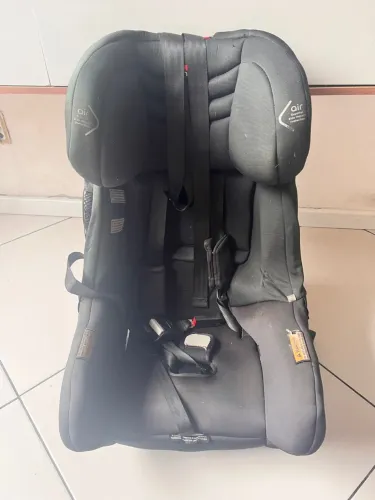Cadeira de carro 0 a 4 anos