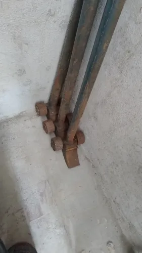 Macaco hidráulico tipo unha para transporte de carga pesada