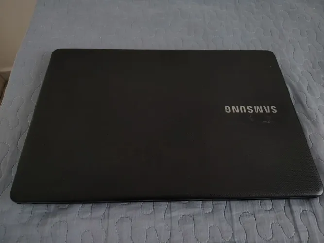 Notebook Samsung i3 4gb ram Usado
