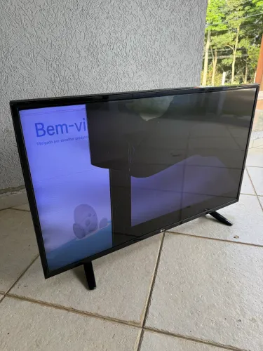 Tv com avarias - Ligando 