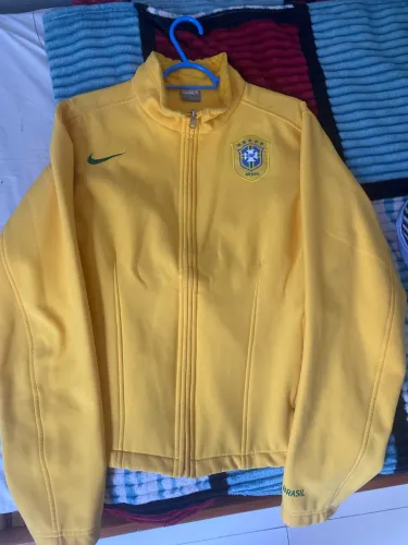 VENDO CASACO DO BRASIL ORIGINAL 