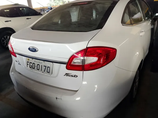 Ford Fiesta SE 1.6 16V Flex 5P 2013