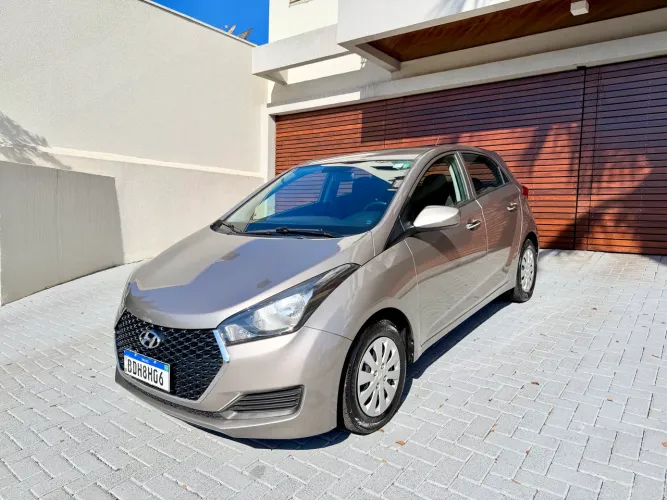 Hyundai HB20 Unique 1.0 Flex 12V Mec. 2019