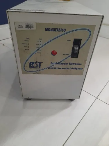 estabilizador eletrônico de tensão monofásico da marca BST