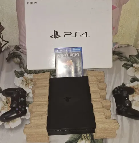 Ps4 desbloqueado 2 controles e jogos