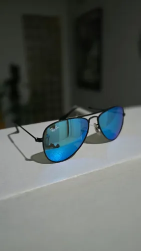 ÓCULOS RAYBAN ESPELHADO AVIADOR AZUL INFANTIL