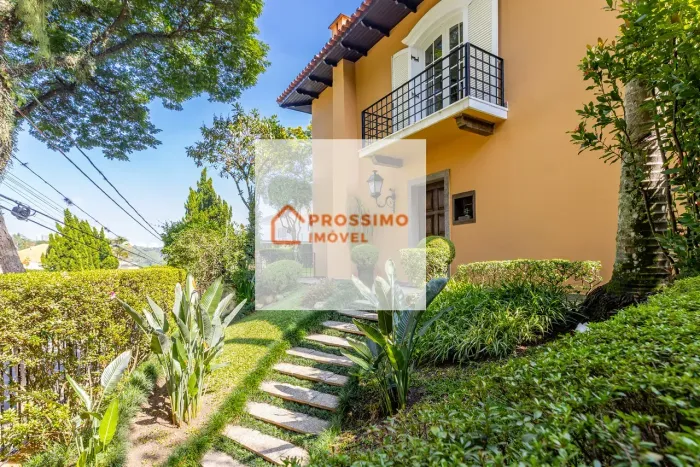Casa com alma e vista deslumbrante no Jardim Leonor