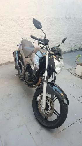 Fazer 250c