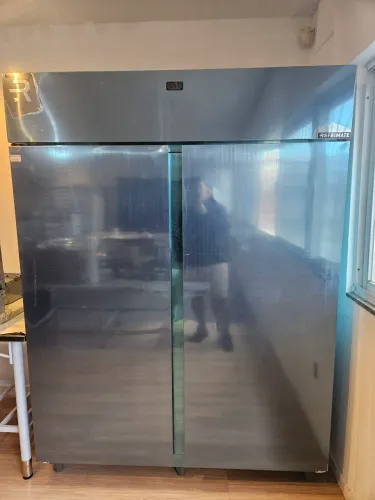 câmara refrigerada de inox para carnes 1900 litros 