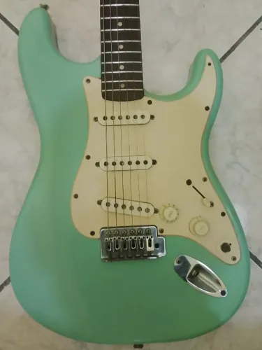 Guitarra Fender Squier 