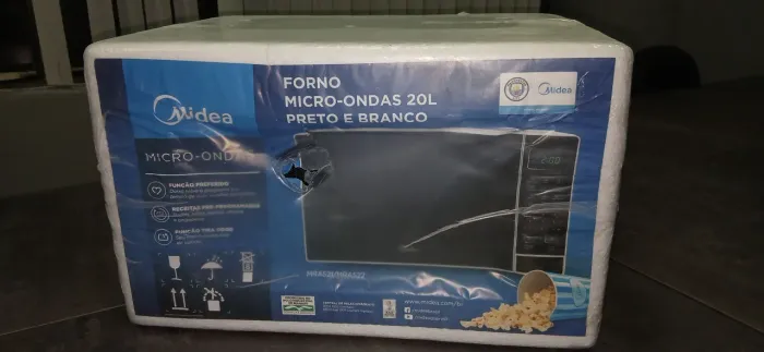 Micro-ondas novo lacrado Midea 20L preto e branco 110v