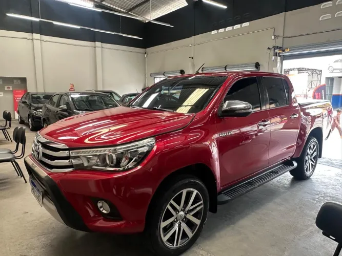 Toyota Hilux CD SRX 4X4 2.8 TDI 16V Diesel Aut. 2017