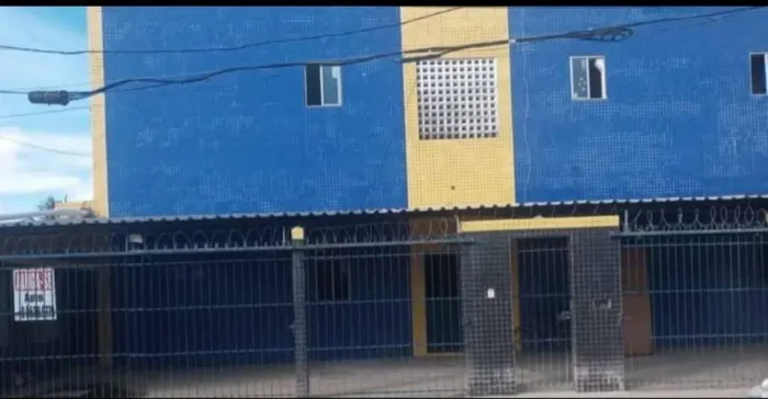 Apartamento em candeias rua da árvore